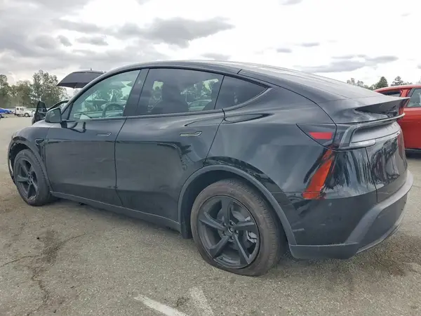 7SAYGDED9TF565597 2026 TESLA MODEL Y - Image 2