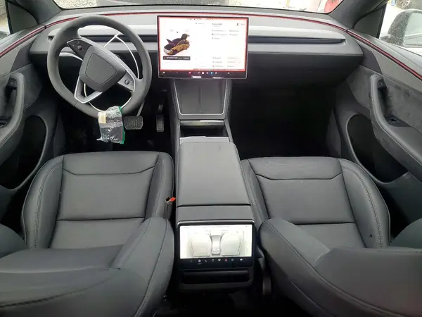 7SAYGDED9TF585106 2026 TESLA MODEL Y - Image 8