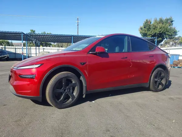 7SAYGDED9TF585364 2026 TESLA MODEL Y - Image 1