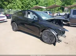 7SAYGDED9TF616676 2026 TESLA MODEL Y