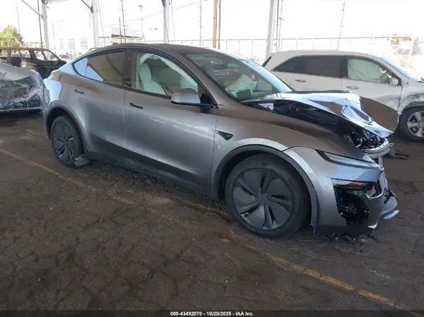 7SAYGDEDOTA476949 2026 TESLA MODEL Y - Image 1