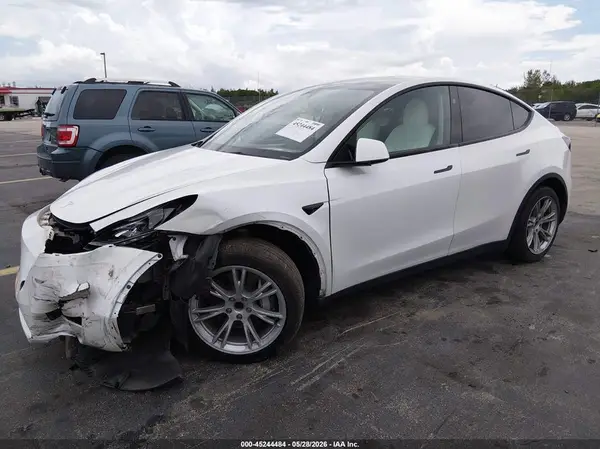 7SAYGDEDXPF922789 2023 TESLA MODEL Y - Image 2