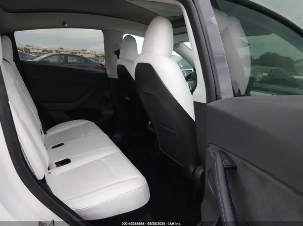 7SAYGDEDXPF922789 2023 TESLA MODEL Y - Image 8