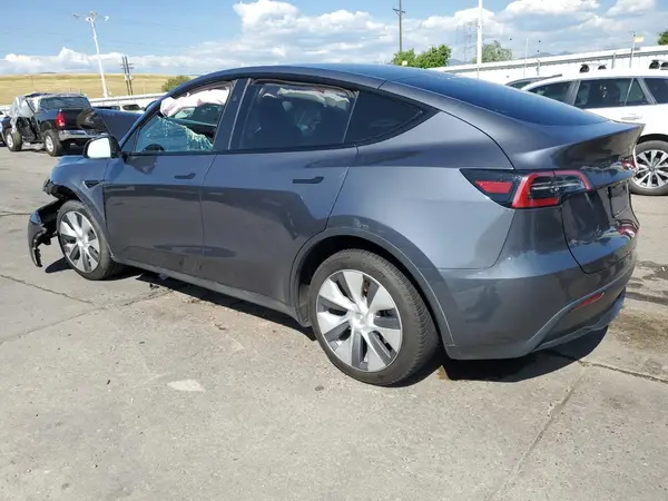 7SAYGDEDXPF949555 2023 TESLA MODEL Y - Image 2