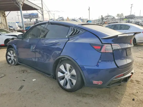 7SAYGDEDXPF962158 2023 TESLA MODEL Y - Image 2