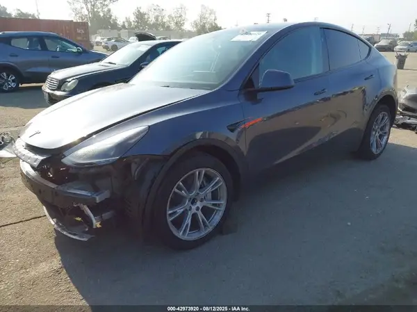 7SAYGDEDXPF962161 2023 TESLA MODEL Y - Image 2