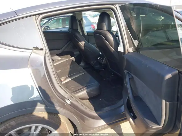 7SAYGDEDXPF962161 2023 TESLA MODEL Y - Image 8
