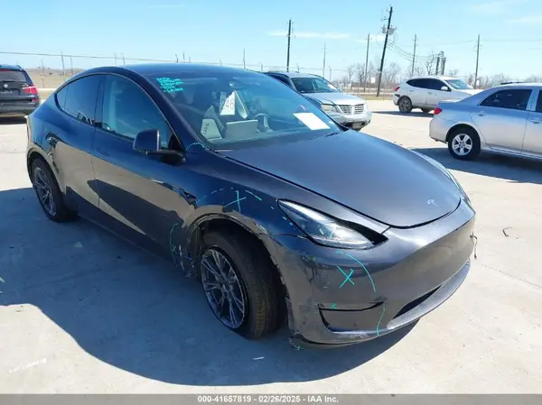 7SAYGDEDXRA299500 2024 TESLA MODEL Y - Image 1