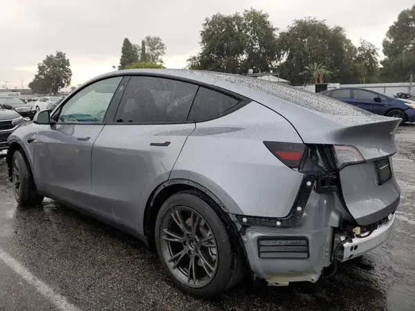 7SAYGDEDXRA319132 2024 TESLA MODEL Y - Image 2