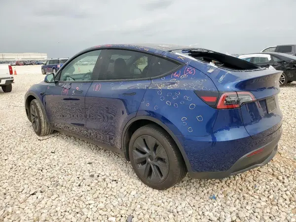 7SAYGDEDXRA327568 2024 TESLA MODEL Y - Image 2
