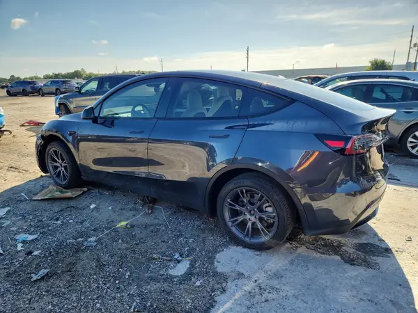 7SAYGDEDXRA328221 2024 TESLA MODEL Y - Image 2