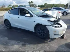 7SAYGDEDXRA329093 2024 TESLA MODEL Y