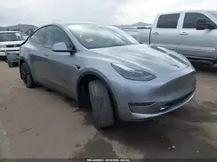 7SAYGDEDXRA333225 2024 TESLA MODEL Y