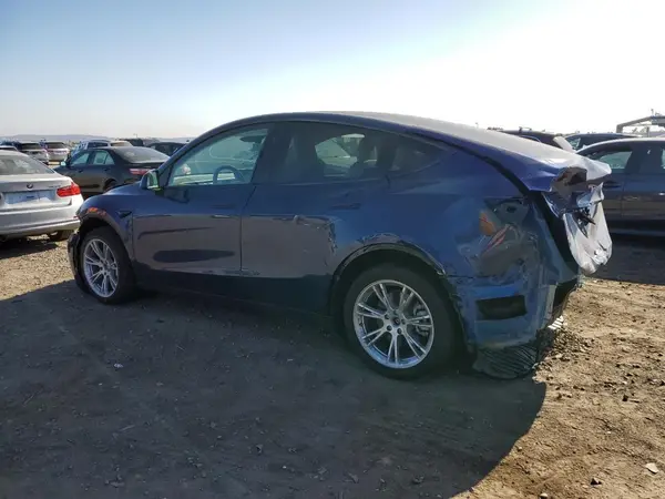 7SAYGDEDXRF005029 2024 TESLA MODEL Y - Image 2