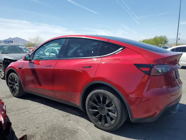 7SAYGDEDXRF008898 2024 TESLA MODEL Y - Image 2