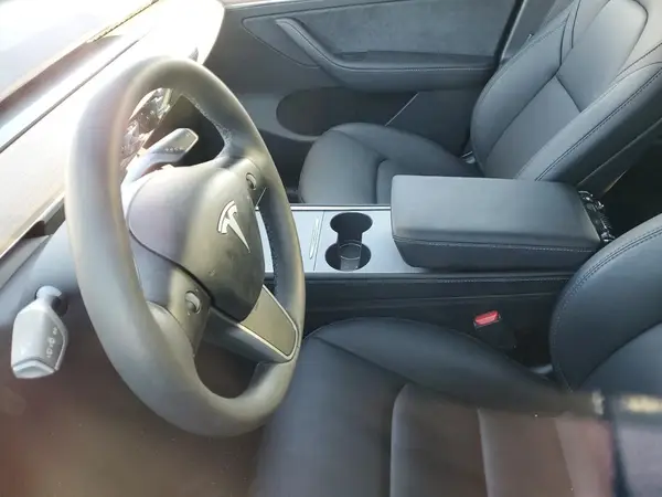 2024 TESLA MODEL Y auction photo 7