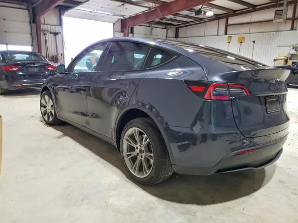 7SAYGDEDXRF041190 2024 TESLA MODEL Y - Image 2