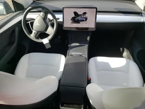 7SAYGDEDXRF042808 2024 TESLA MODEL Y - Image 8
