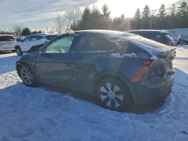 7SAYGDEDXRF043621 2024 TESLA MODEL Y - Image 2