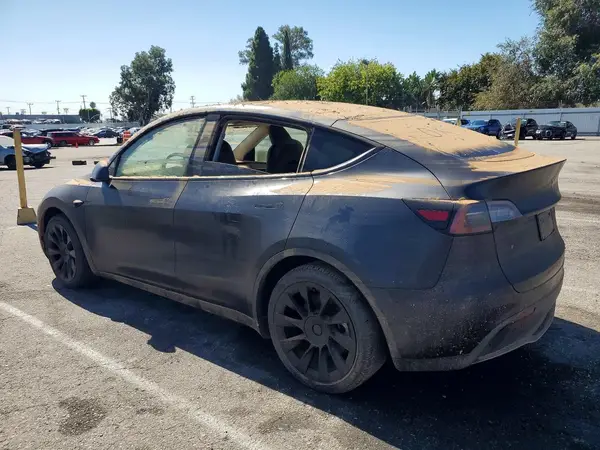 7SAYGDEDXRF044607 2024 TESLA MODEL Y - Image 2