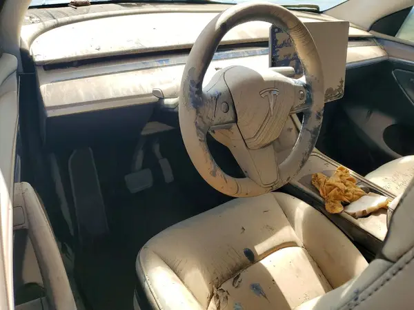 7SAYGDEDXRF044607 2024 TESLA MODEL Y - Image 8