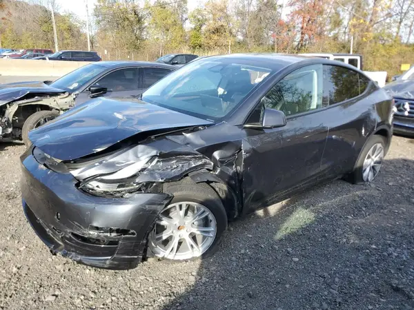 7SAYGDEDXRF049810 2024 TESLA MODEL Y - Image 1