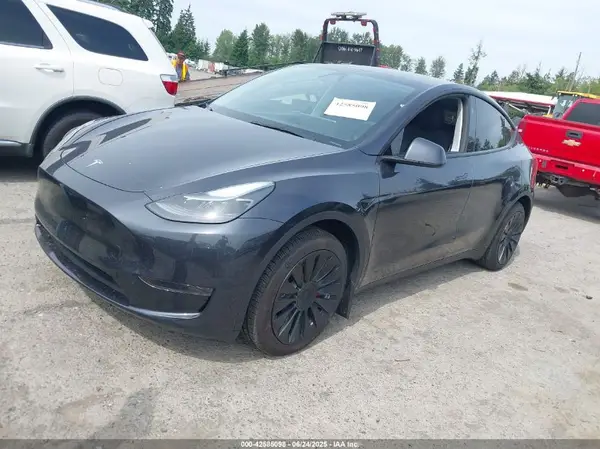 7SAYGDEDXRF054960 2024 TESLA MODEL Y - Image 2