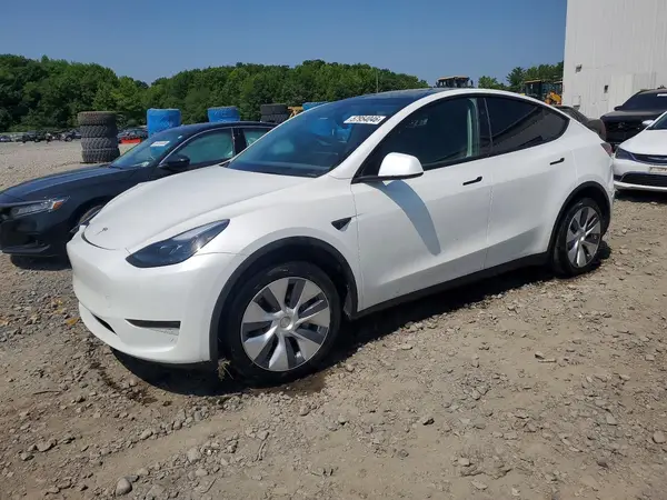 7SAYGDEDXRF084220 2024 TESLA MODEL Y - Image 1