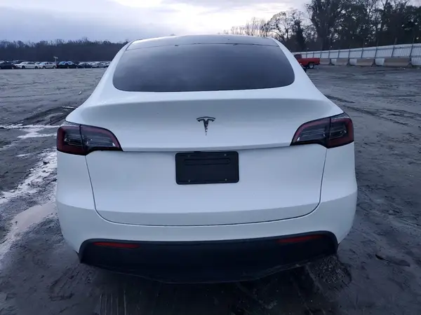 2024 TESLA MODEL Y auction photo 6