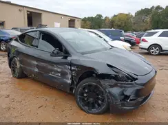 7SAYGDEDXRF091832 2024 TESLA MODEL Y