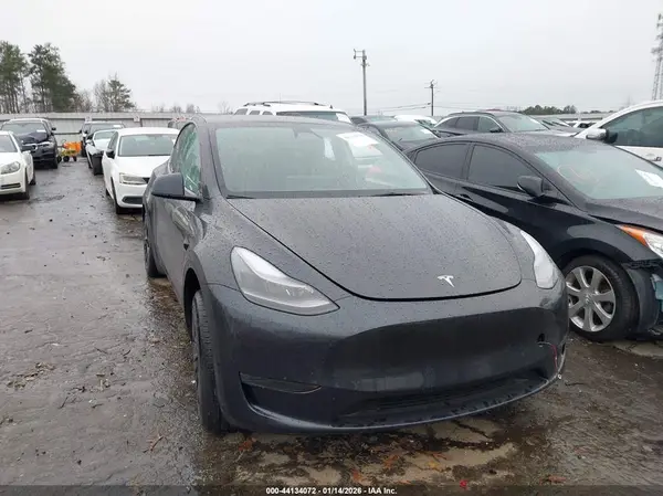 7SAYGDEDXRF099834 2024 TESLA MODEL Y - Image 1