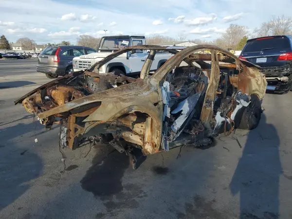 7SAYGDEDXRF111335 2024 TESLA MODEL Y - Image 1