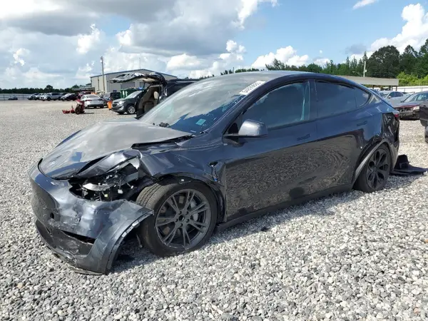 7SAYGDEDXRF114106 2024 TESLA MODEL Y - Image 1