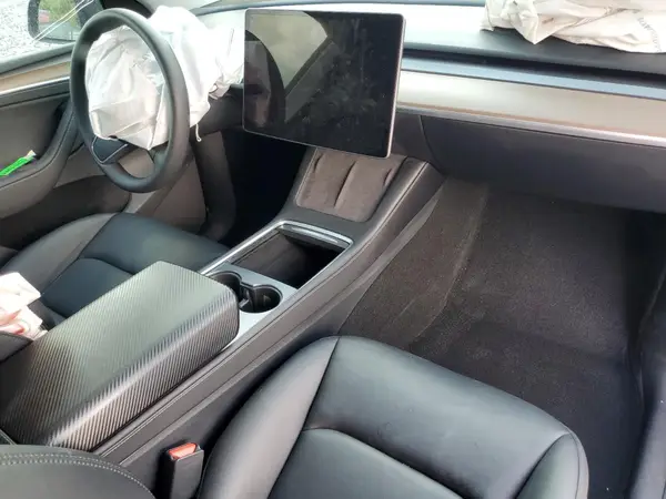 7SAYGDEDXRF114106 2024 TESLA MODEL Y - Image 8