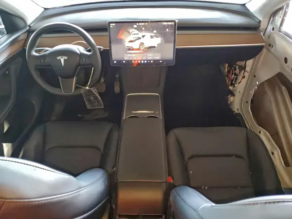 7SAYGDEDXRF118768 2024 TESLA MODEL Y - Image 8
