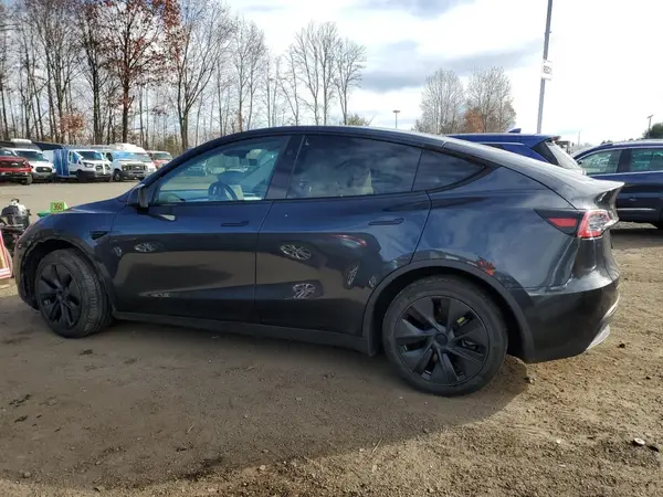 7SAYGDEDXRF119693 2024 TESLA MODEL Y - Image 2