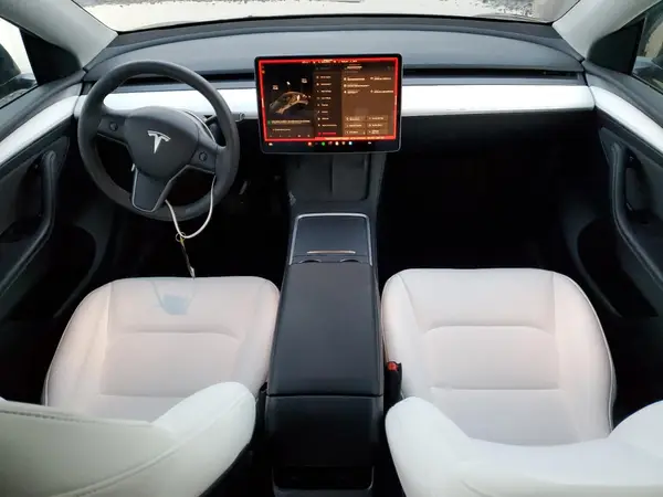 7SAYGDEDXRF119693 2024 TESLA MODEL Y - Image 8
