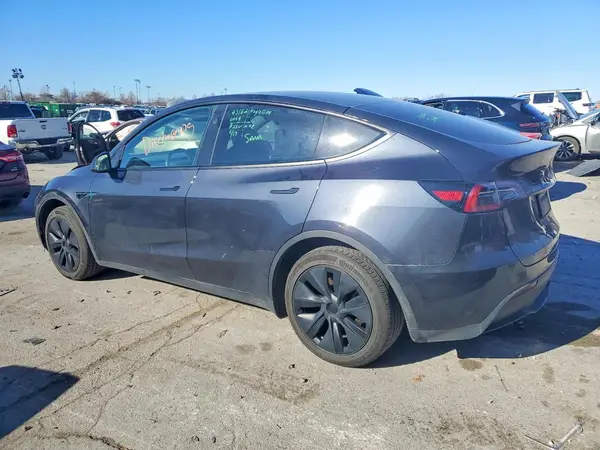 7SAYGDEDXRF157327 2024 TESLA MODEL Y - Image 2