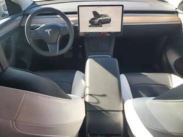 7SAYGDEDXRF157327 2024 TESLA MODEL Y - Image 8