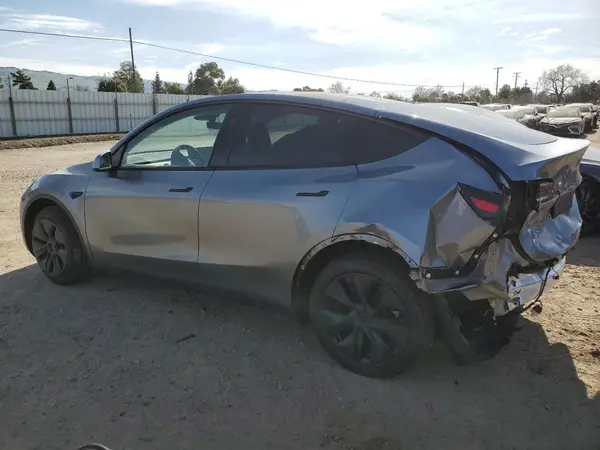 7SAYGDEDXRF194622 2024 TESLA MODEL Y - Image 2