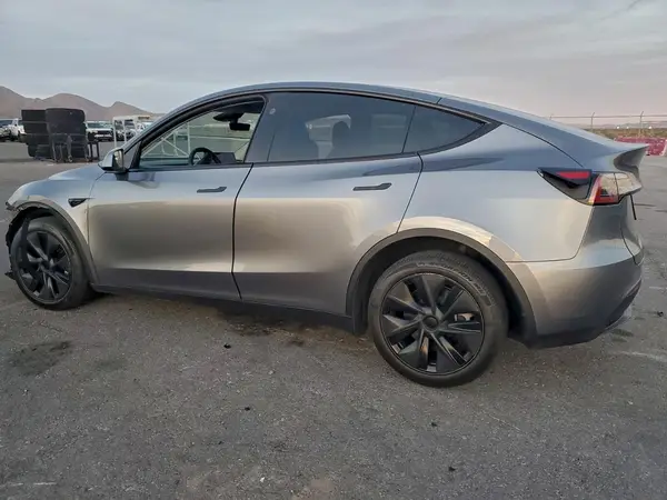 7SAYGDEDXRF204193 2024 TESLA MODEL Y - Image 2