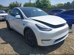 7SAYGDEDXRF205893 2024 TESLA MODEL Y