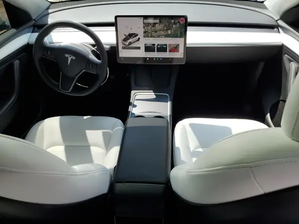 7SAYGDEDXRF207854 2024 TESLA MODEL Y - Image 8