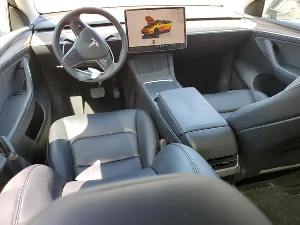 7SAYGDEDXRF991226 2024 TESLA MODEL Y - Image 8
