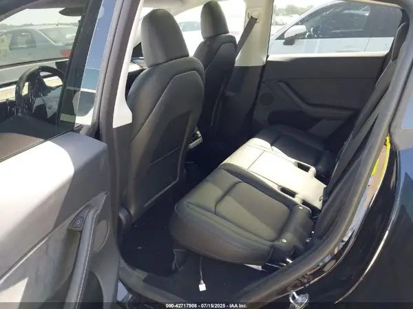 7SAYGDEDXSA347101 2025 TESLA MODEL Y - Image 8