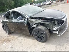 7SAYGDEDXSA348846 2025 TESLA MODEL Y