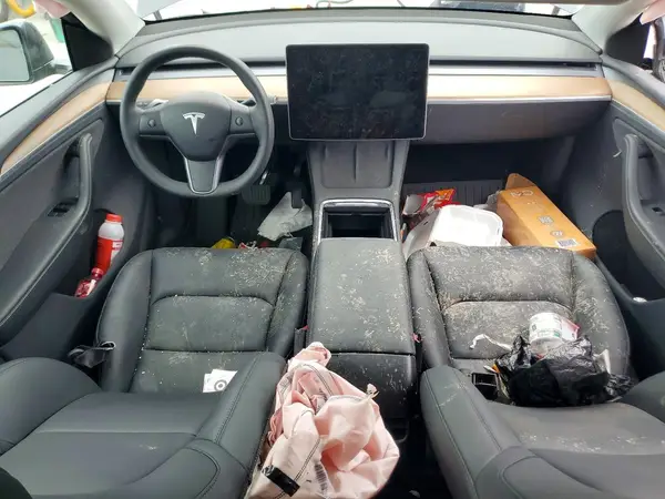 7SAYGDEDXSA349611 2025 TESLA MODEL Y - Image 8
