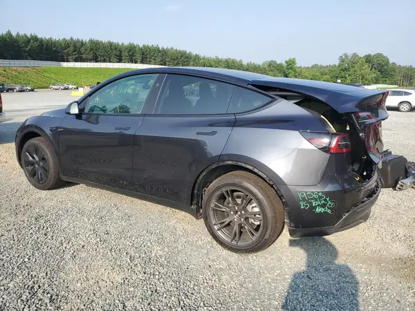 7SAYGDEDXSA353898 2025 TESLA MODEL Y - Image 2