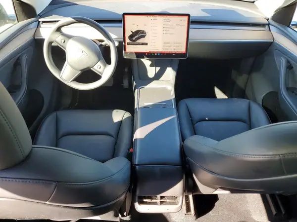 7SAYGDEDXSA367610 2025 TESLA MODEL Y - Image 8