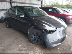 7SAYGDEDXSA371835 2025 TESLA MODEL Y